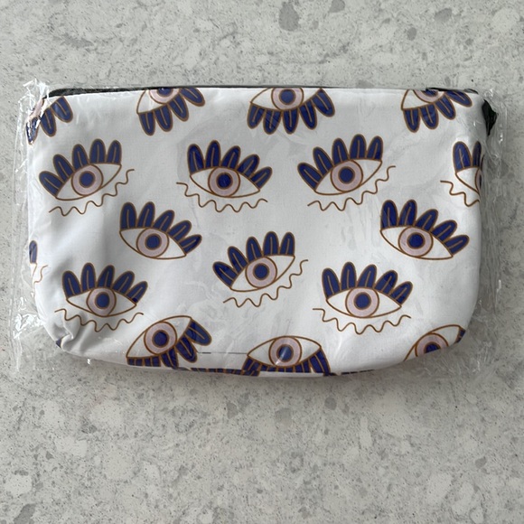 New! Evil eye 🧿 makeup bag!! - Picture 6 of 6
